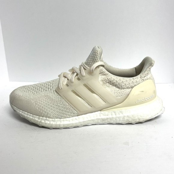 adidas Mens Ultraboost 5.0 Dna Running Shoe White Size 9 M Amazon.com | adidas Ultraboost 5.0 White/White/Beam Green 11  main image 4